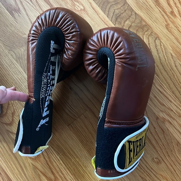 Everlast 1910 Boxing Gloves NIP - Picture 16 of 17